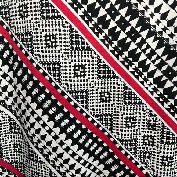 Chico's Red Black White Stripe Knee Length Sheath Dress Geometric Chico's Size 2 - Picture 7 of 9